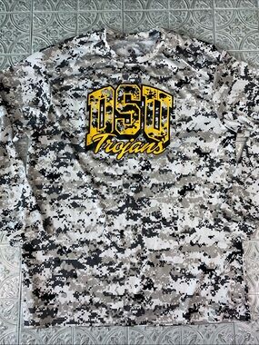 DSU Dakota State Trojans Digital Camo Performance Long Sleeve Shirt XL